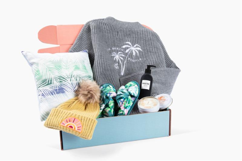  Beachly Winter Box