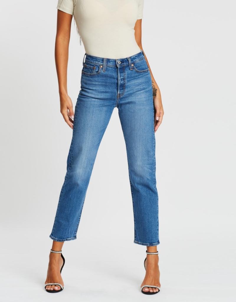 Levi's Wedgie Straight Jeans